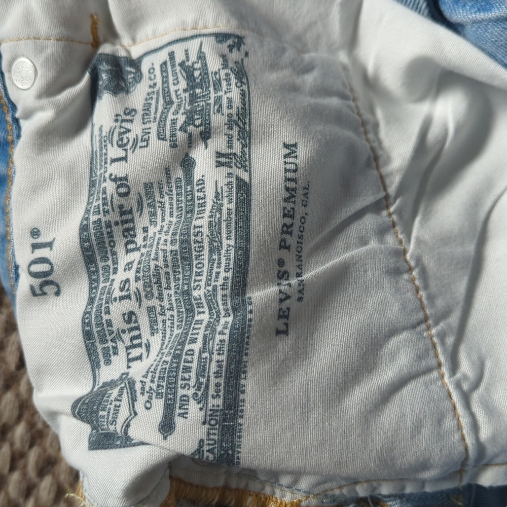Levi's Premium distressed cutoff button fly jeans shorts - Picture 5 of 10